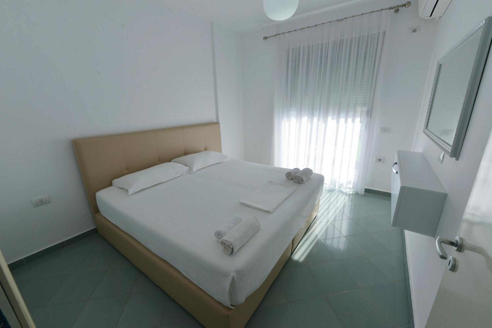 Apt Sarandë Exteriör bild